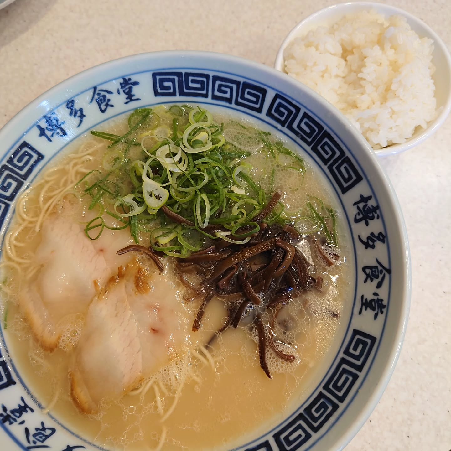 博多食堂 新宿店