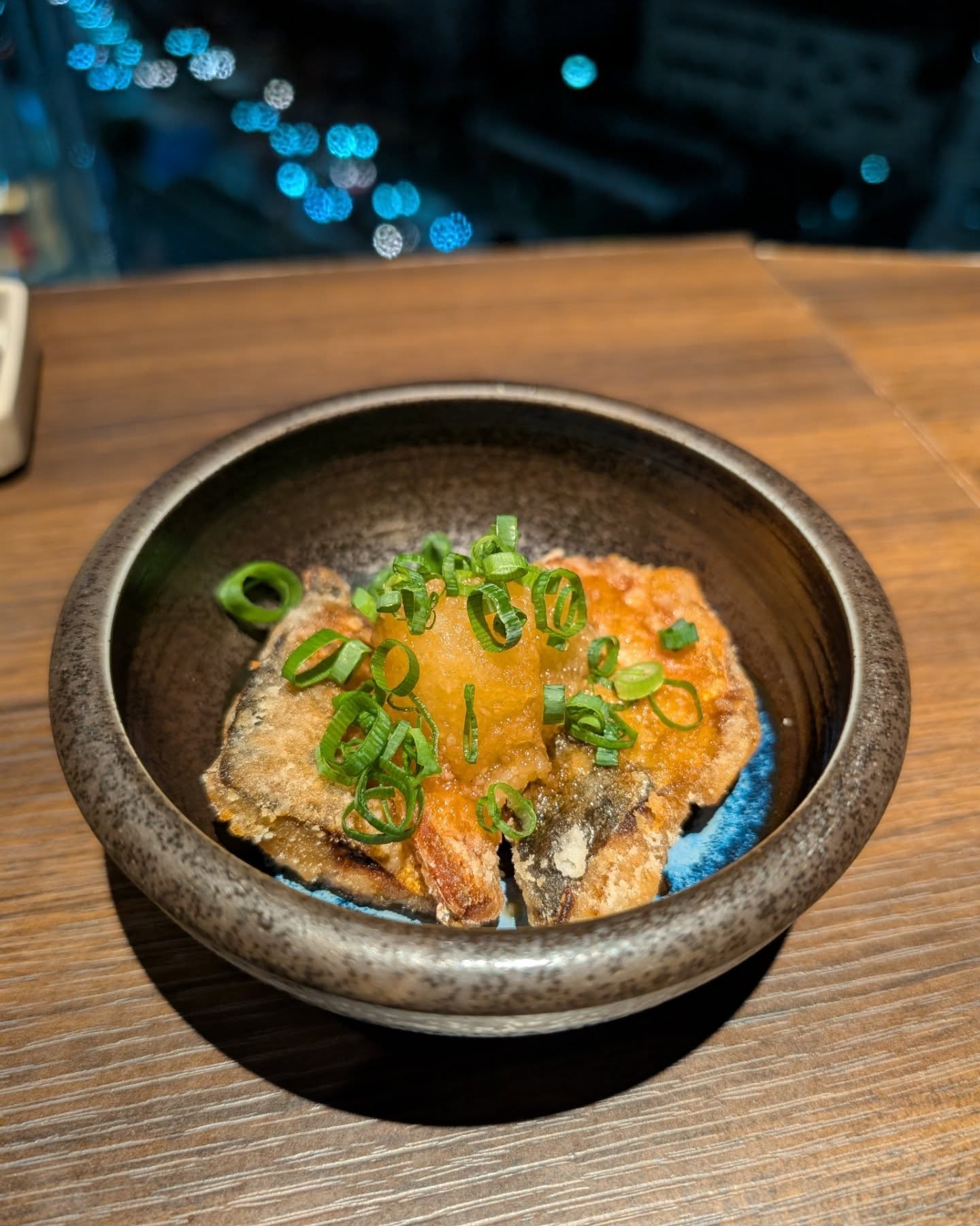 20周年を迎えて移転リニューアルをした大人の秘密基地的なお店