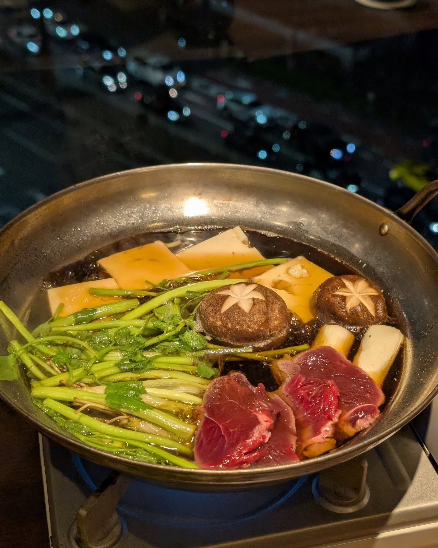 20周年を迎えて移転リニューアルをした大人の秘密基地的なお店