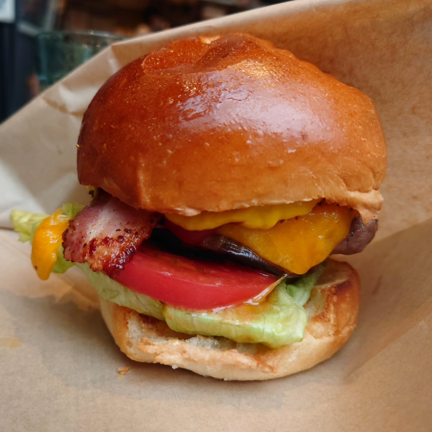 ​under the cascade