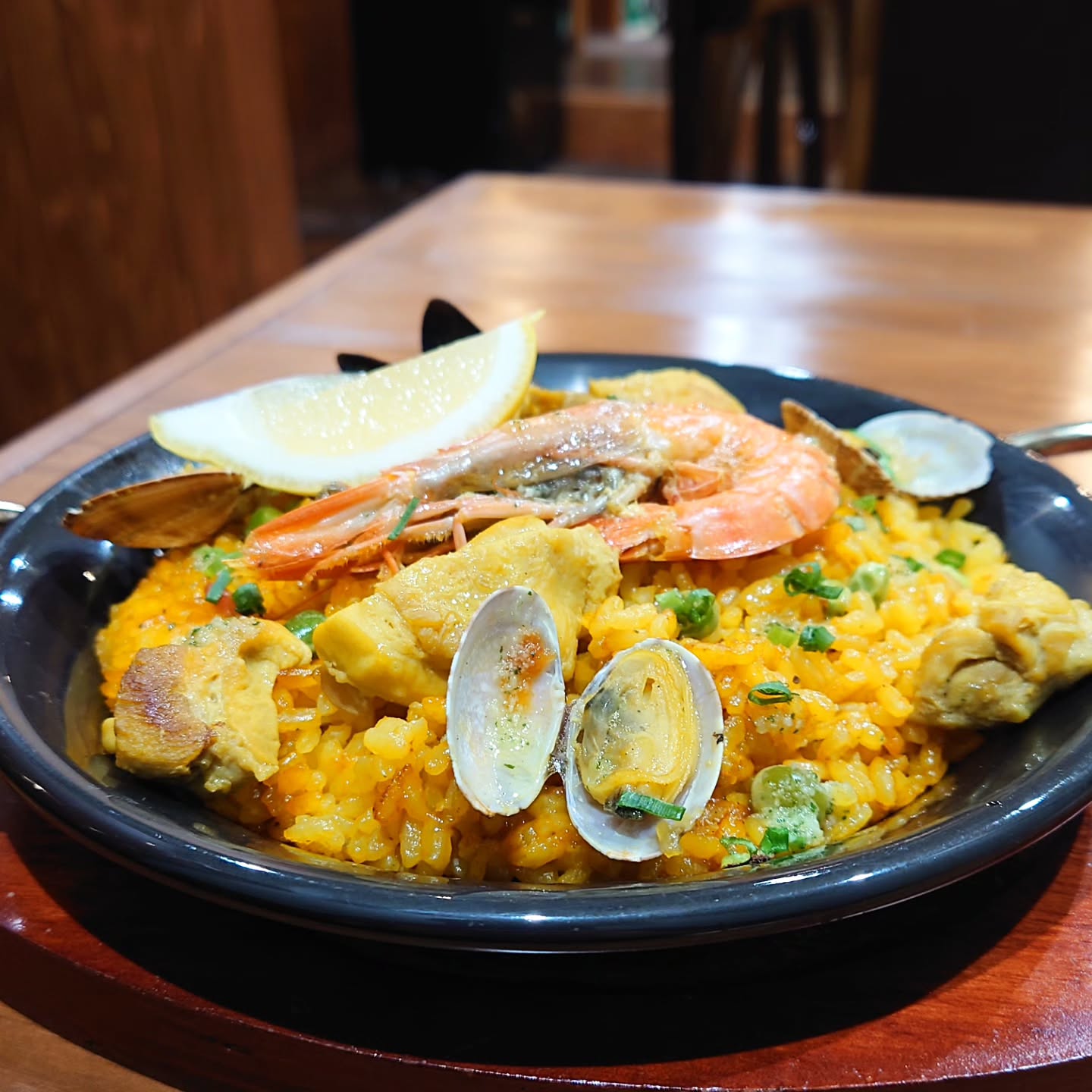 本場スペインのパエリアを楽しめる店