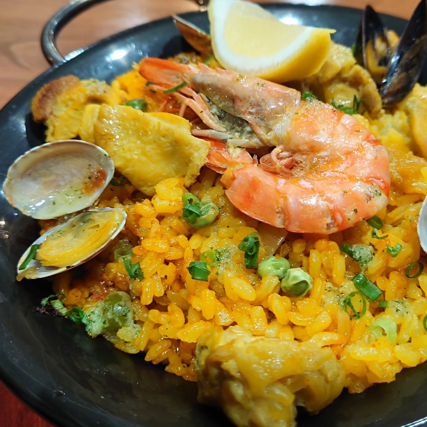 本場スペインのパエリアを楽しめる店