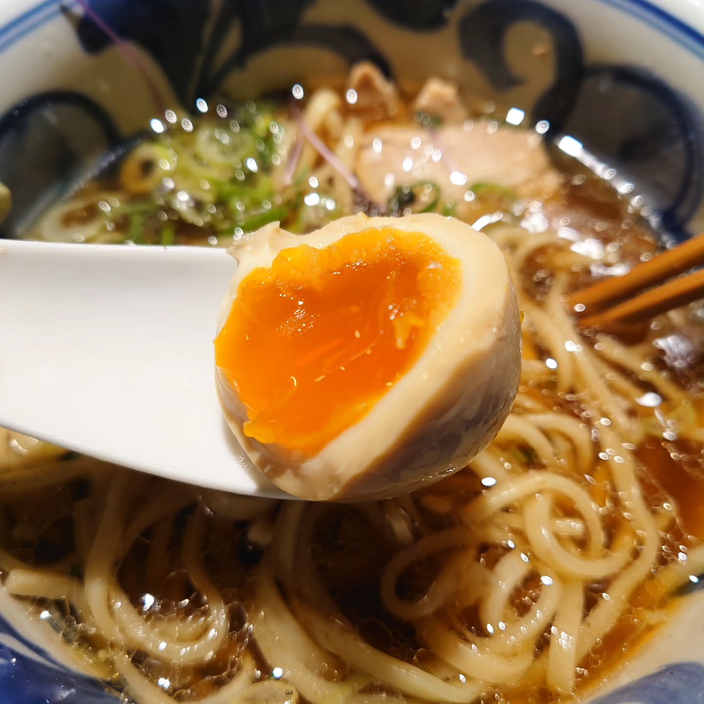 自分好みにカスタマイズ！トッピング使い放題なお店