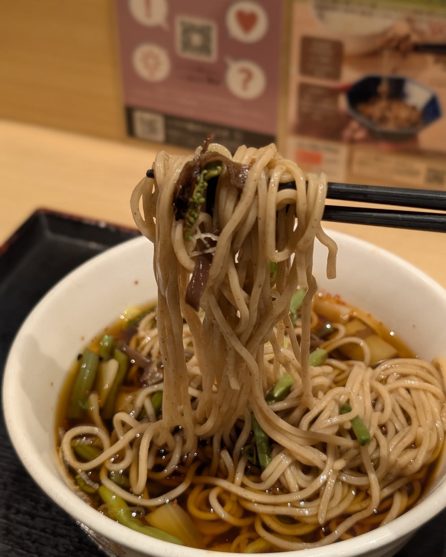 コスパ抜群の茹でたて生蕎麦！