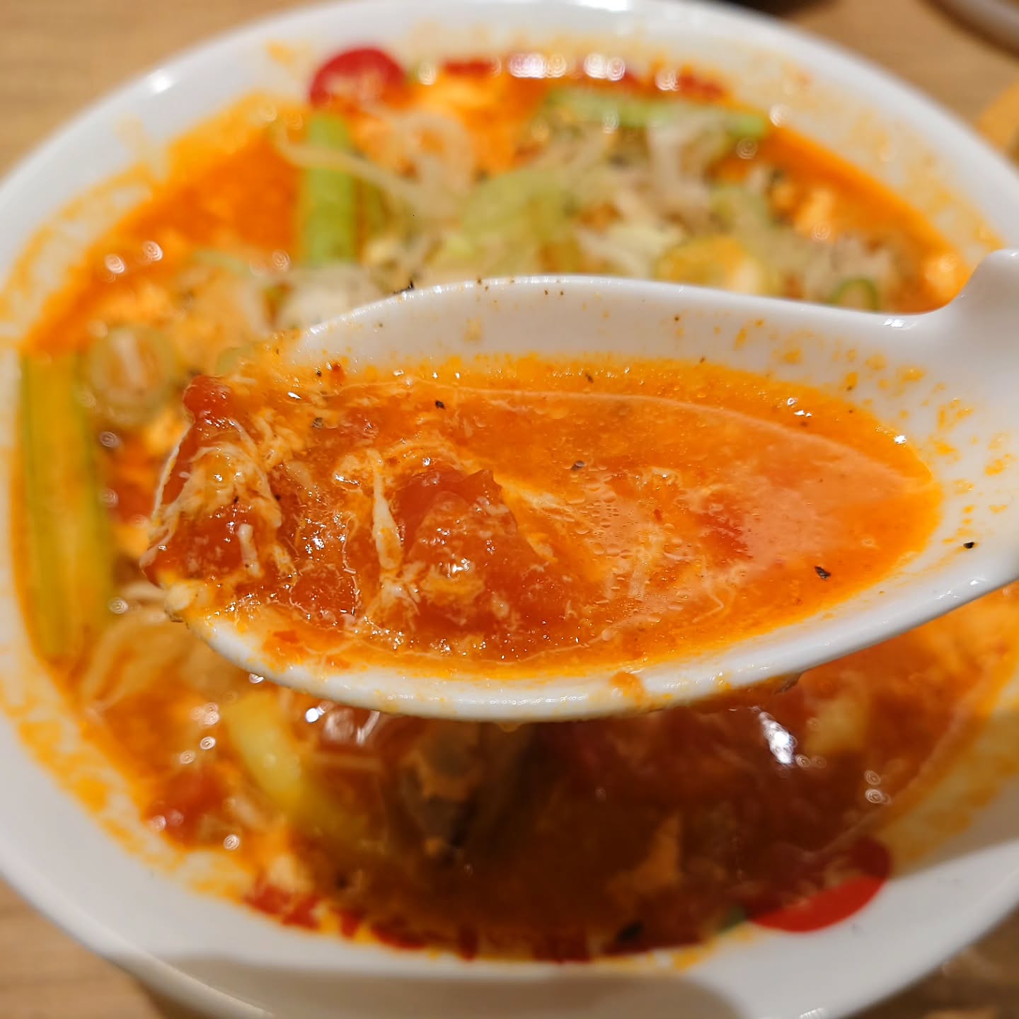 太陽のトマト麺 青山オーバルビル店