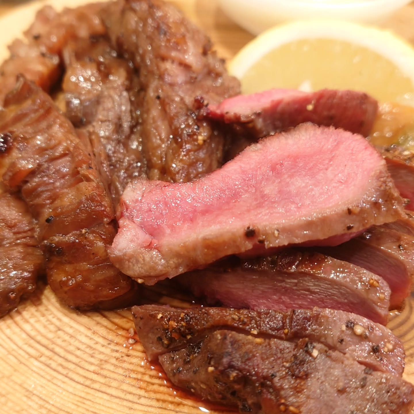 新宿焼肉 牛たんの檸檬