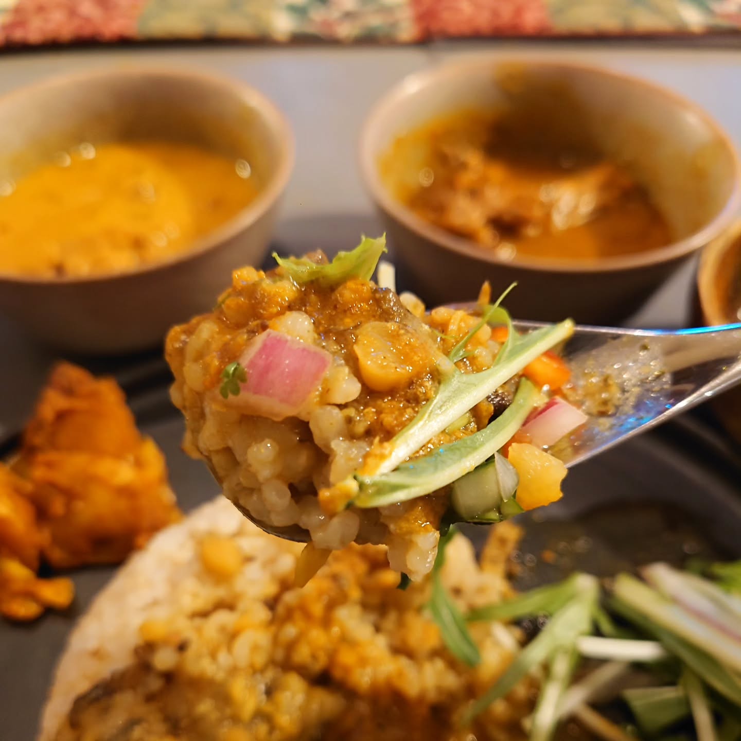 ナチュラルワインと創作Curry専門店 Épice舞