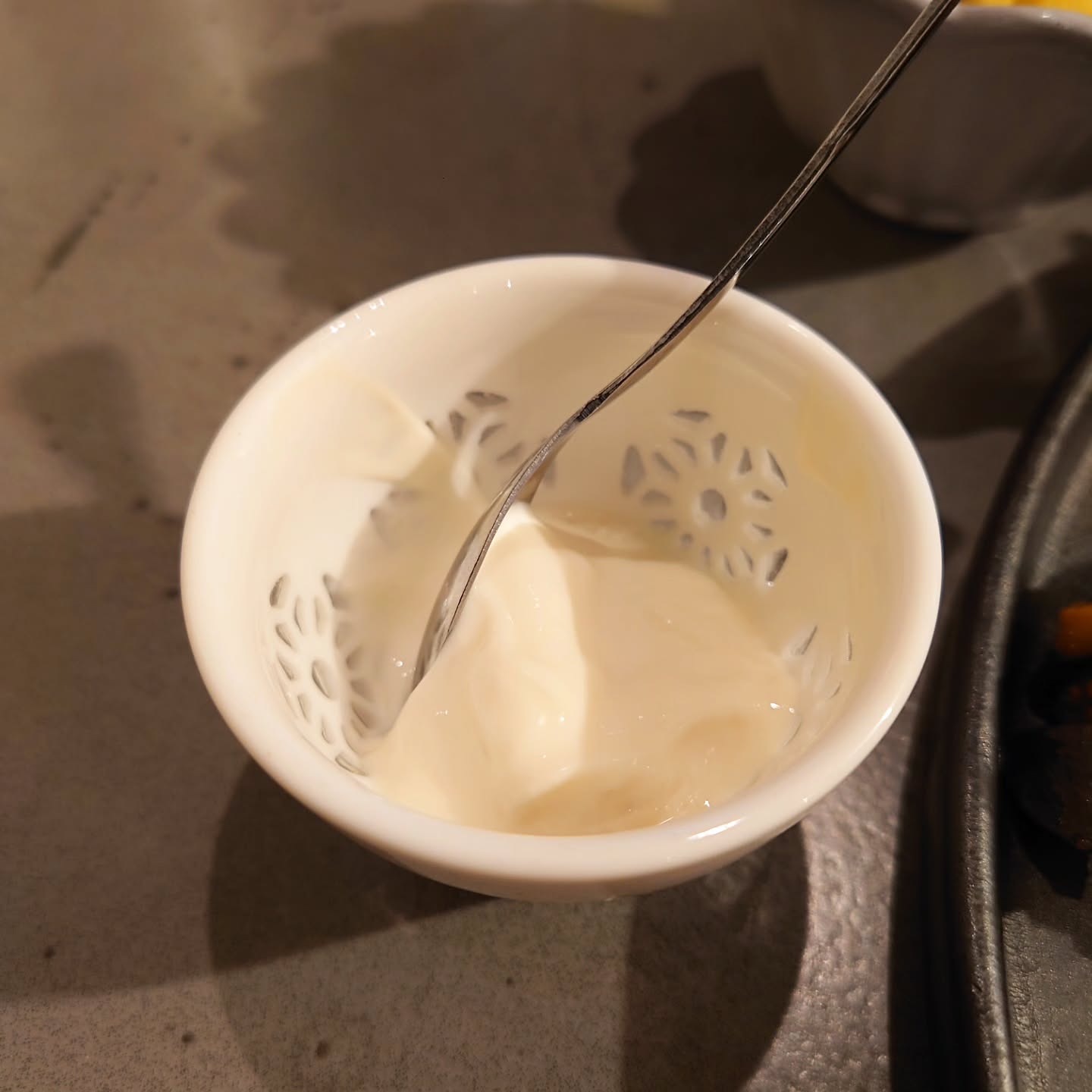 ナチュラルワインと創作Curry専門店 Épice舞