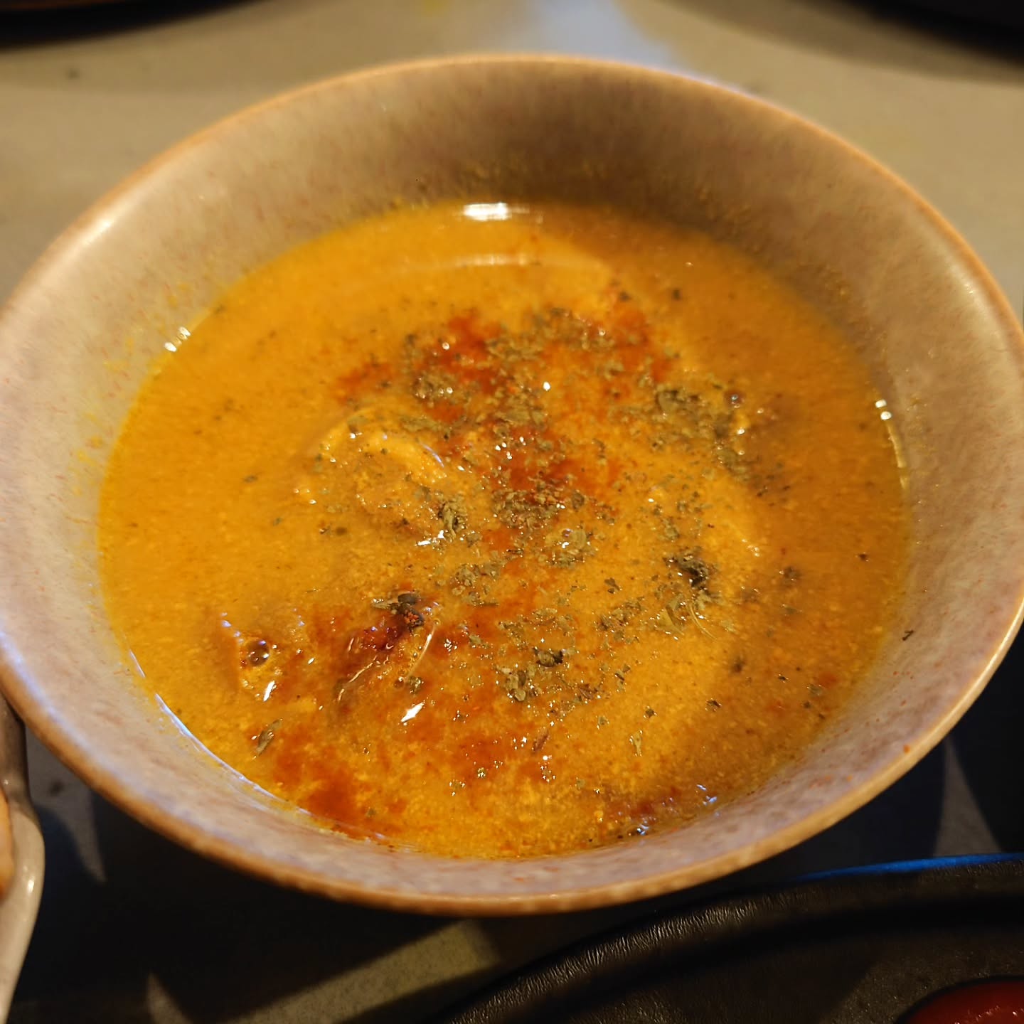 ナチュラルワインと創作Curry専門店 Épice舞