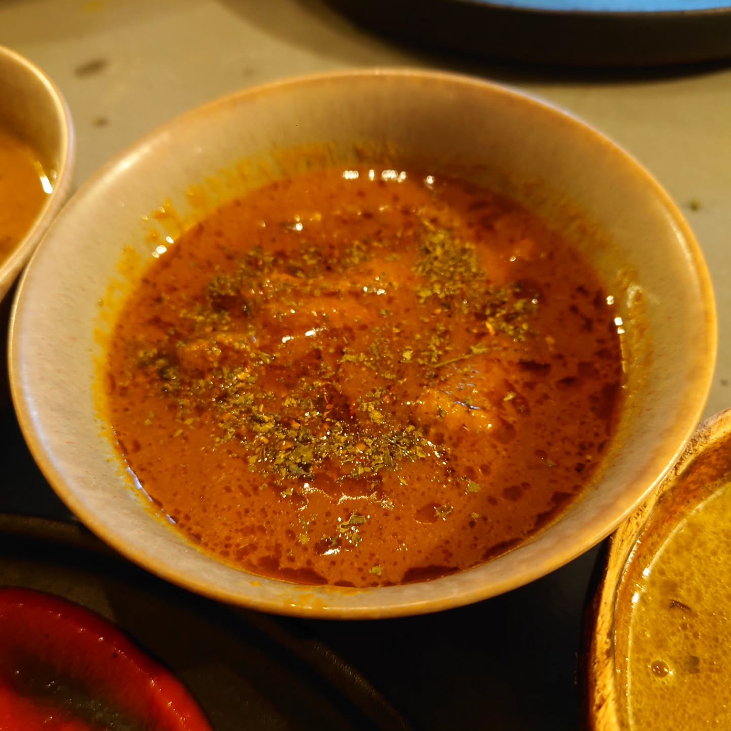 ナチュラルワインと創作Curry専門店 Épice舞