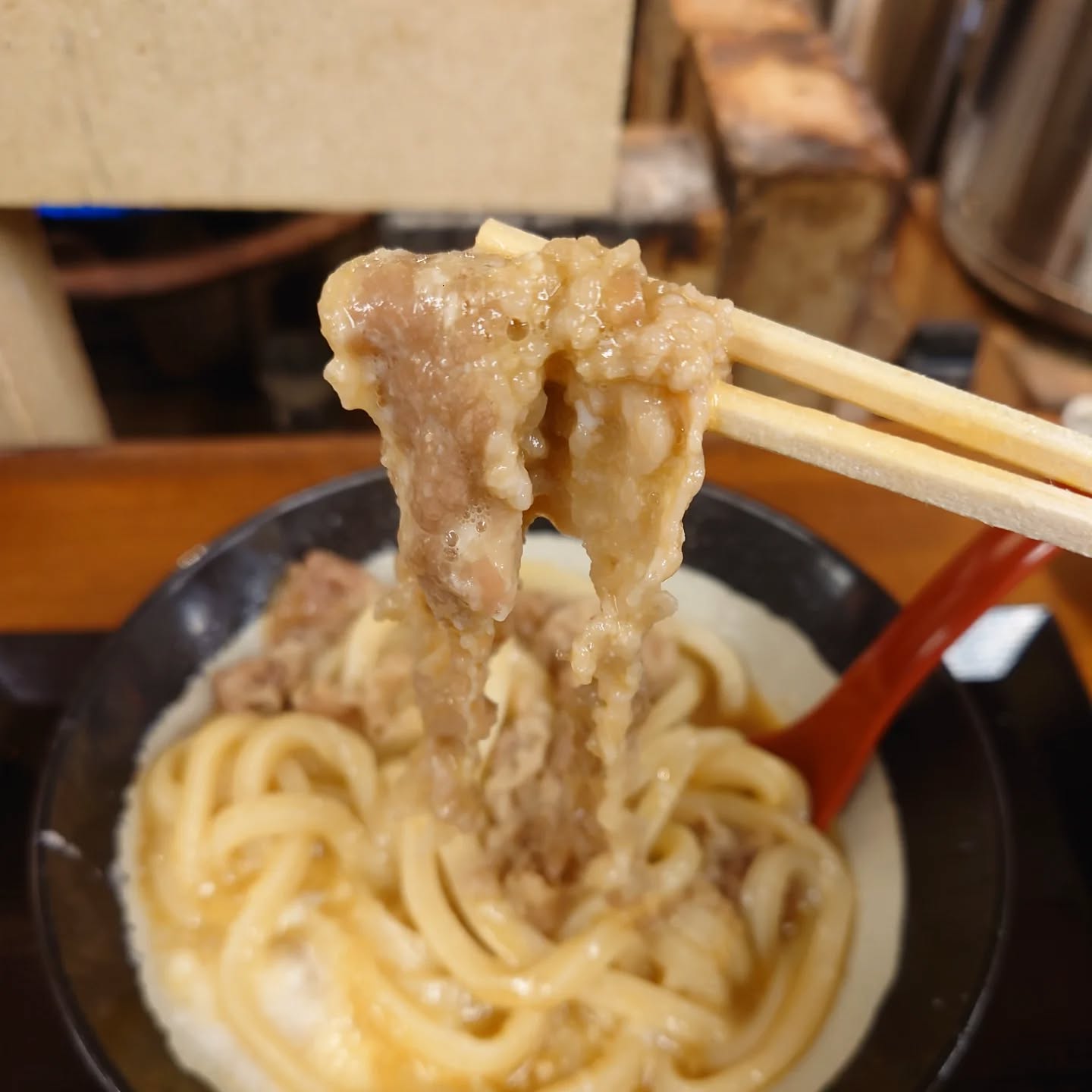 吉祥寺で人気の立ち食い讃岐うどん店