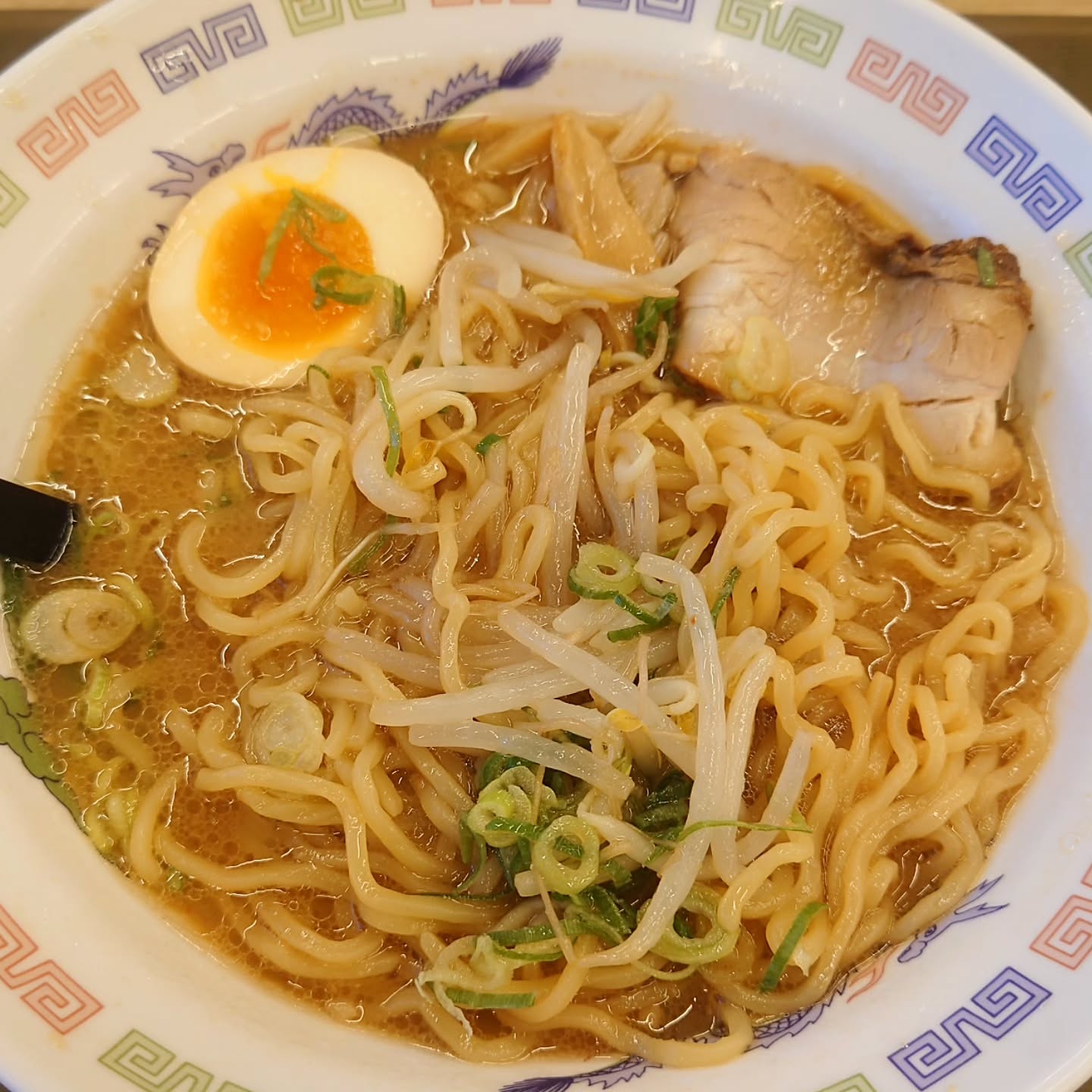 カミヒコウキ 成田国際第2ターミナル