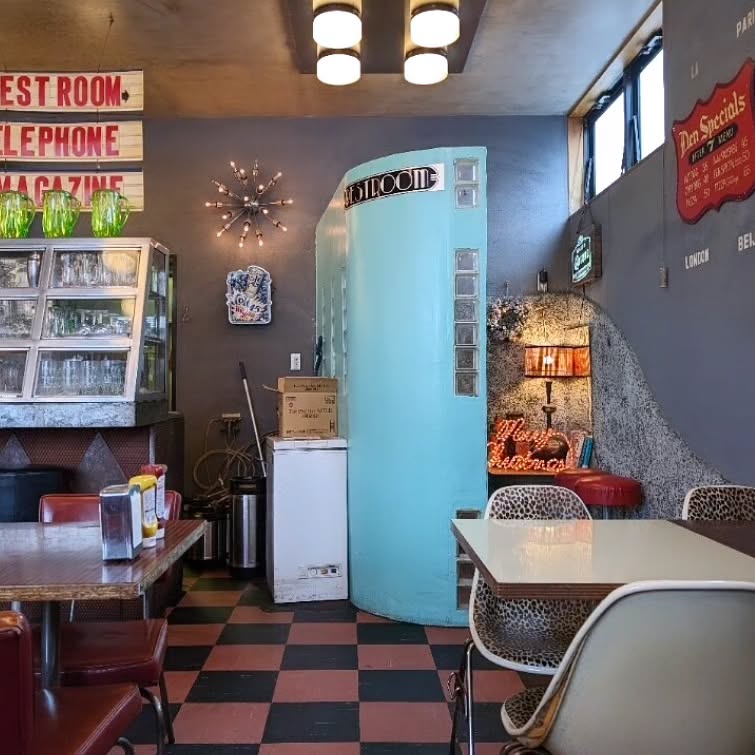 デモデダイナー 福生店