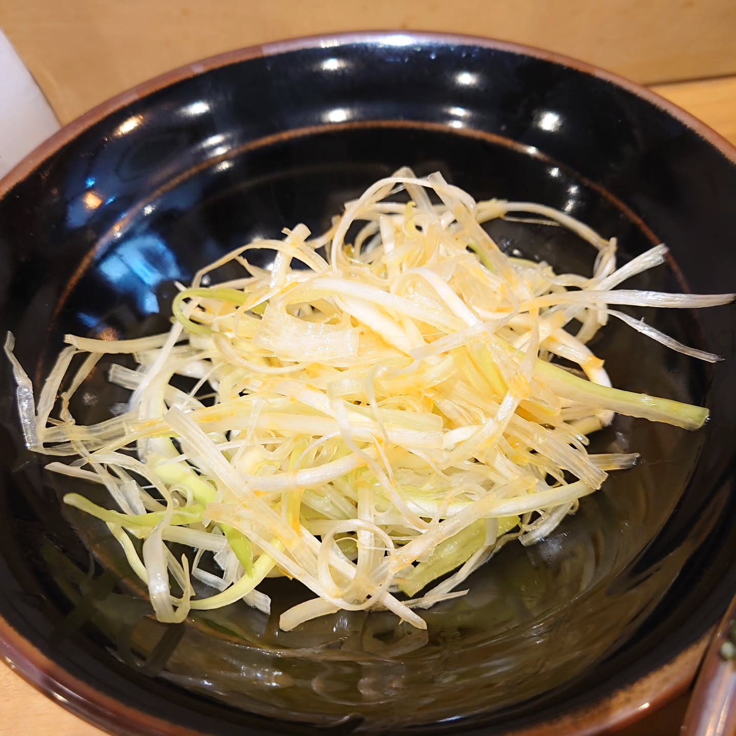 昼は家系ラーメン 夜は居酒屋の店