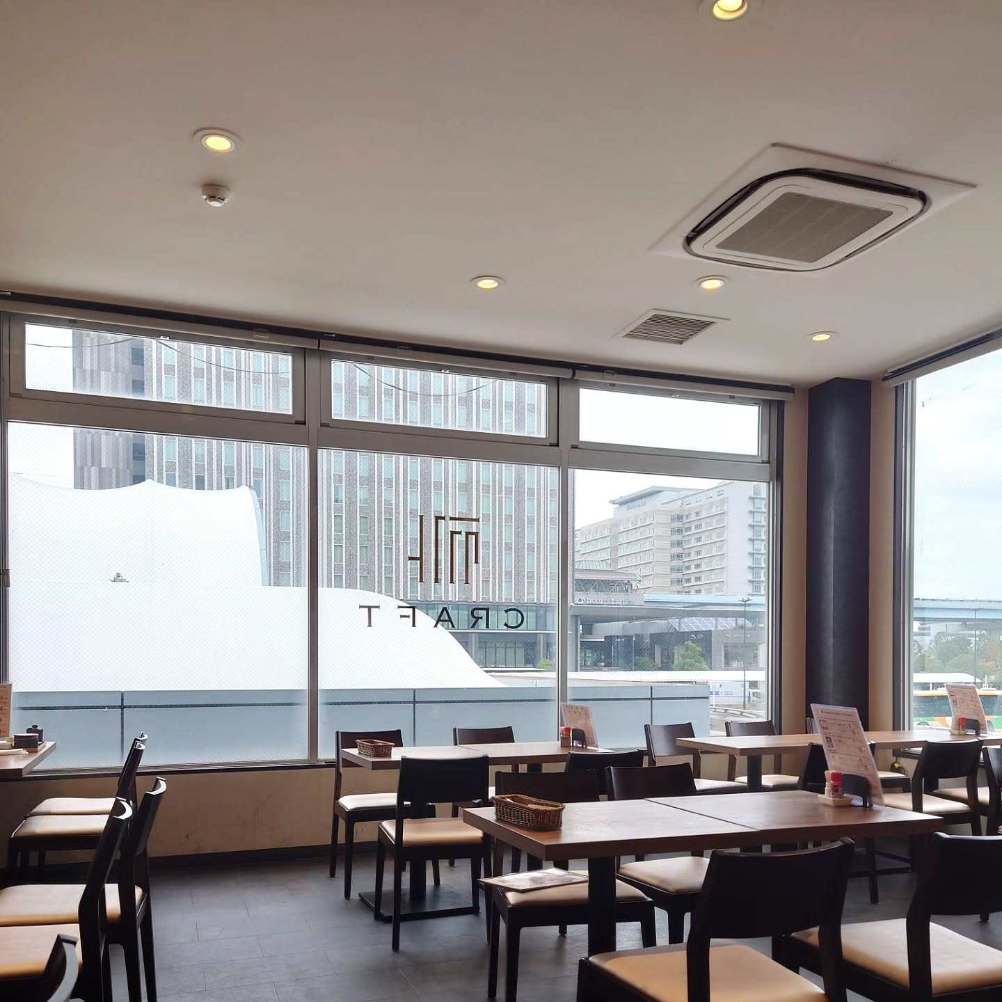 ​こだわりから揚げの酒処 くらふと