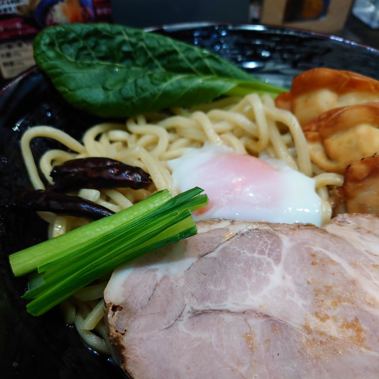 新宿で創業20年以上の絶品ラーメン店