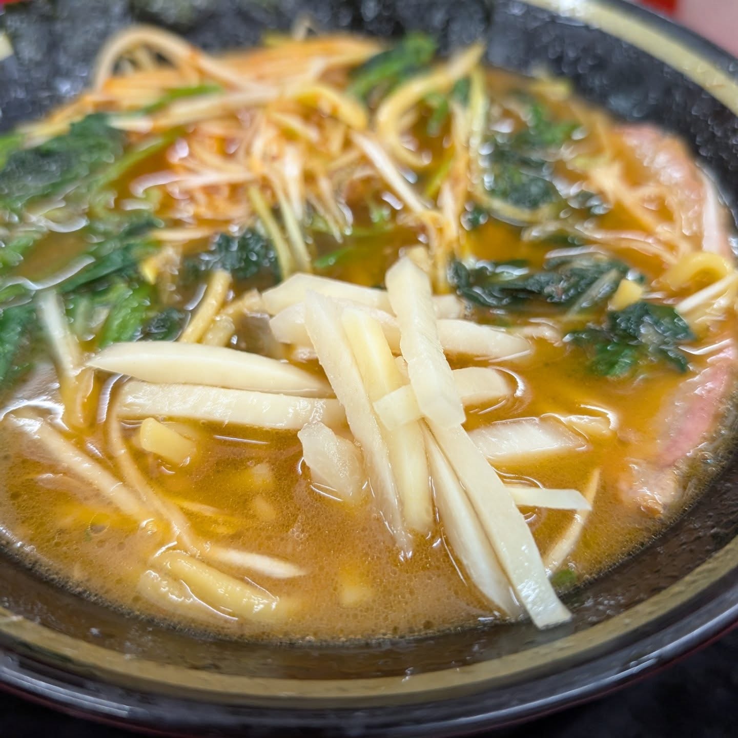 食べログ高評価の王道家グループ家系ラーメン店！