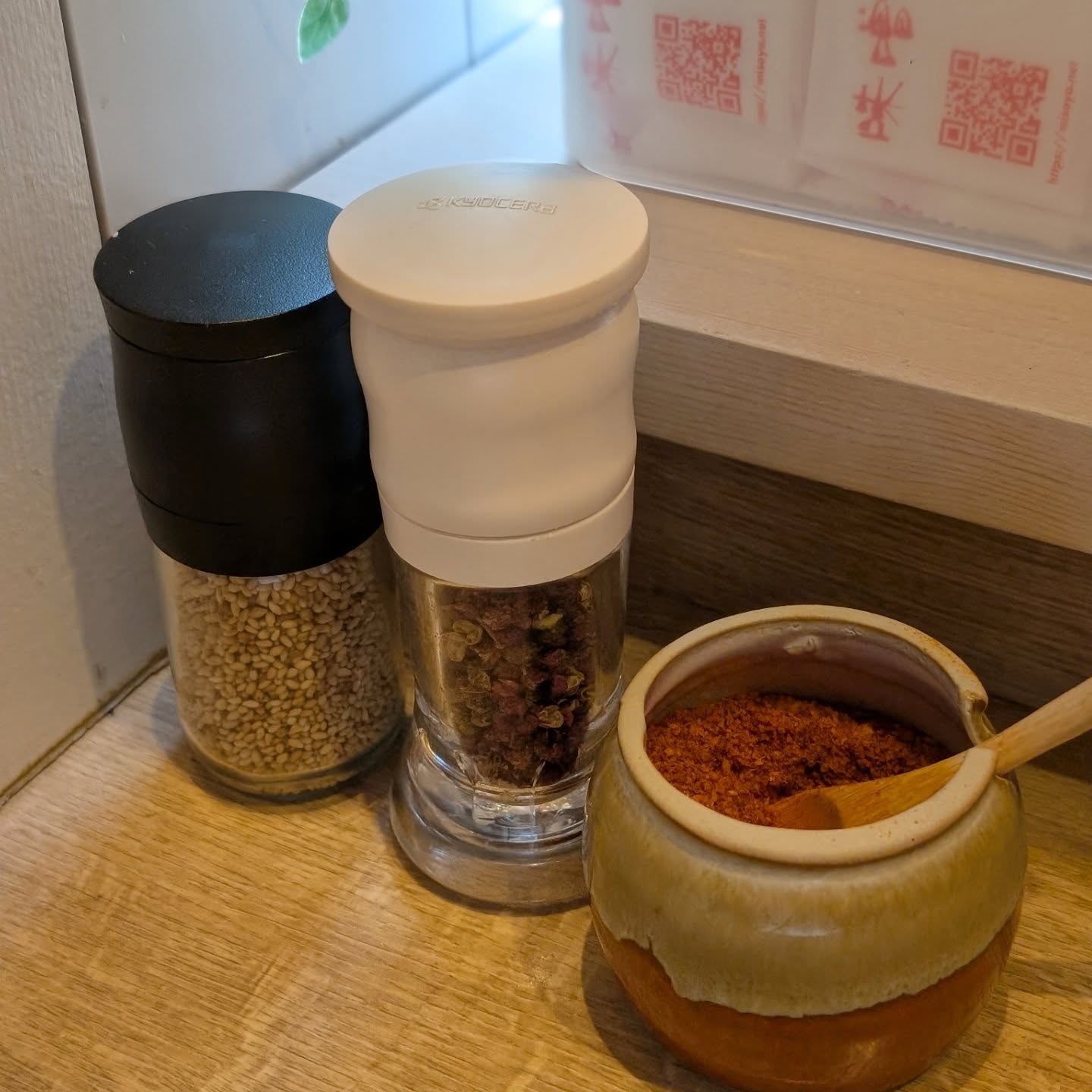 全国各地の味噌を使った担々麺専門店！