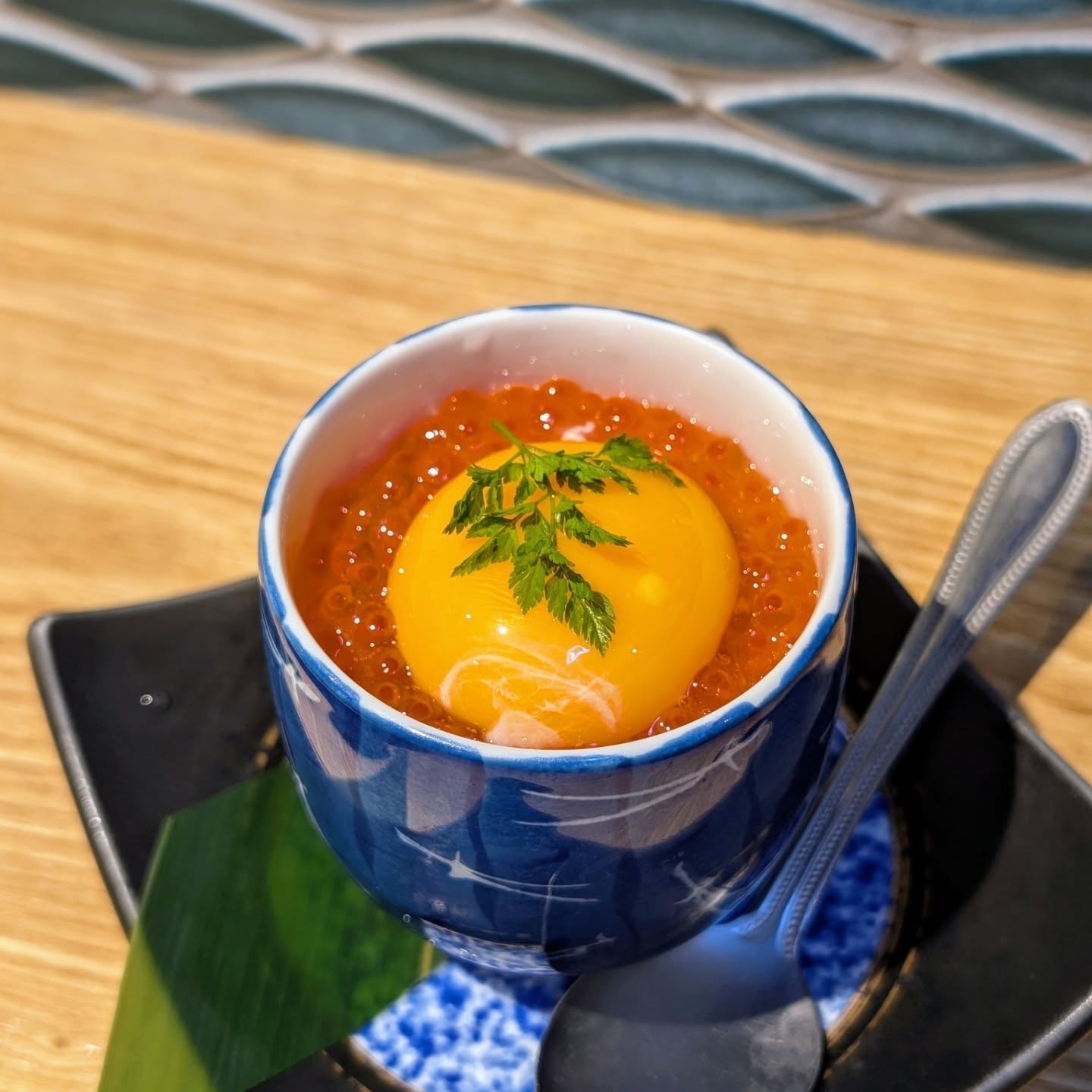 芸能人も訪れる寿司と天麩羅をリーズナブルに楽しめる店