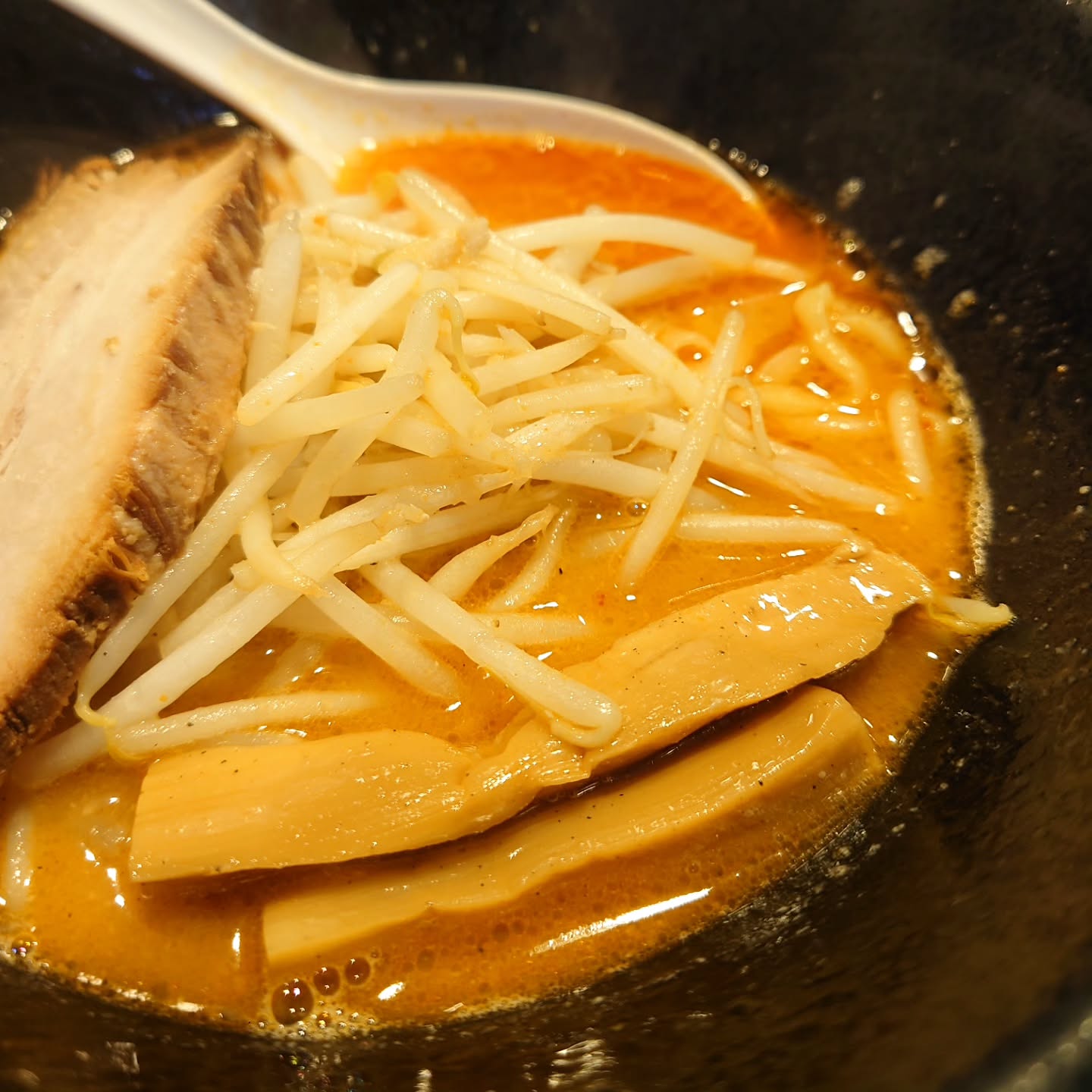 下井草の住宅街に佇む味噌ラーメン専門店
