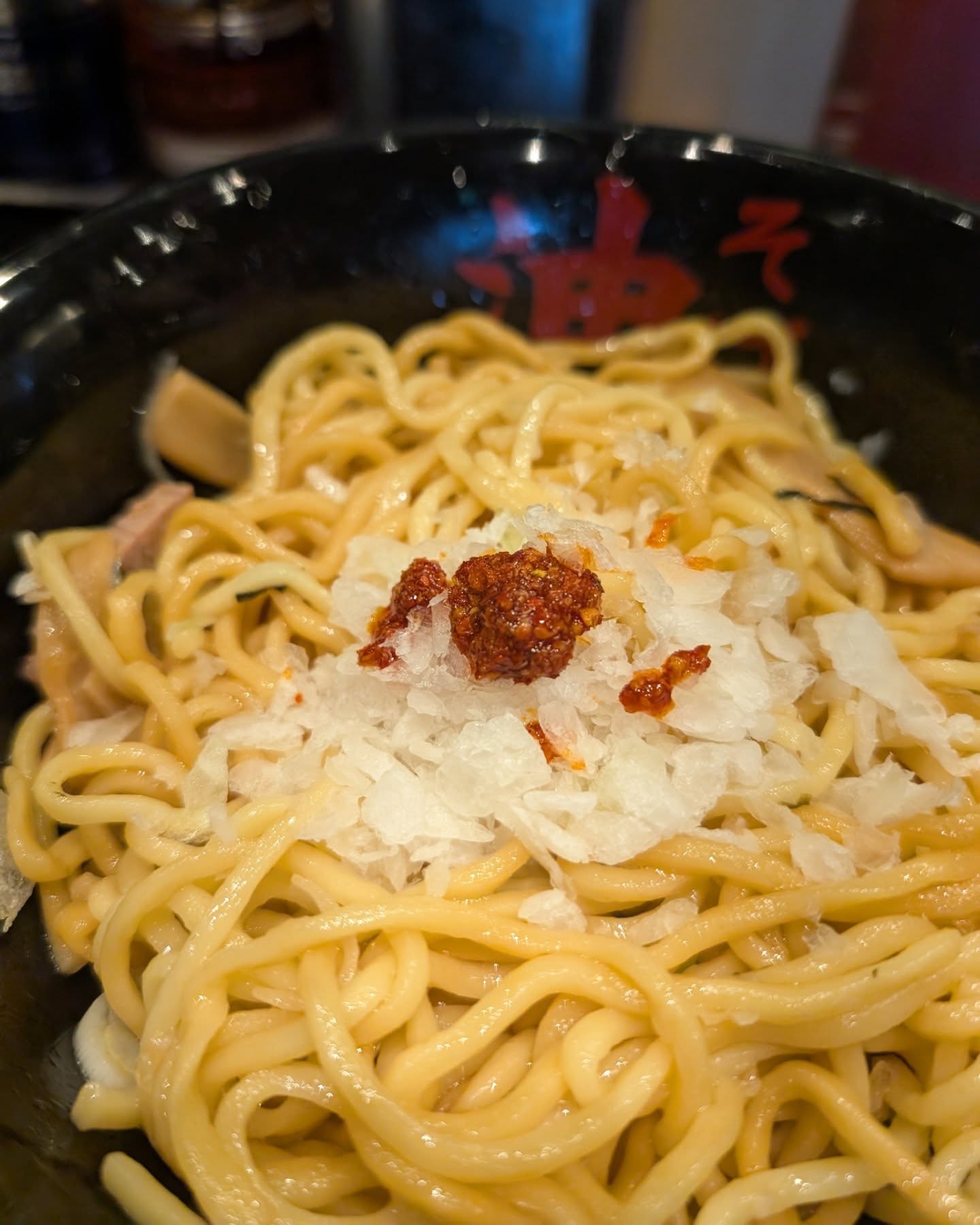 モチモチ自家製麺がクセになる最高の一杯