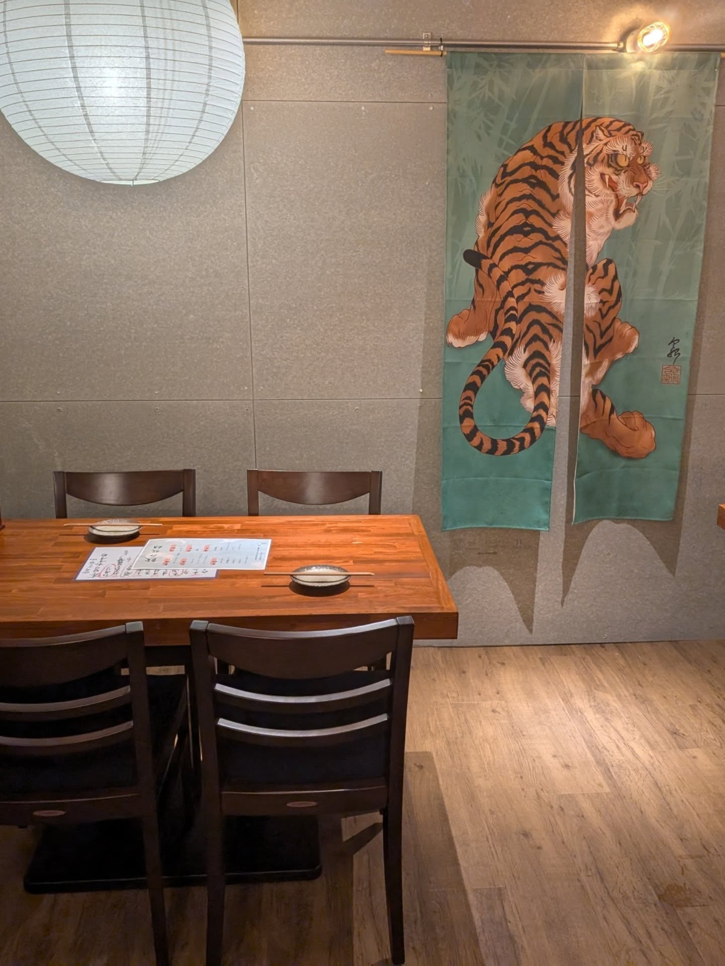 炉端 小寅 新宿店 / 新宿グルメ / 写真