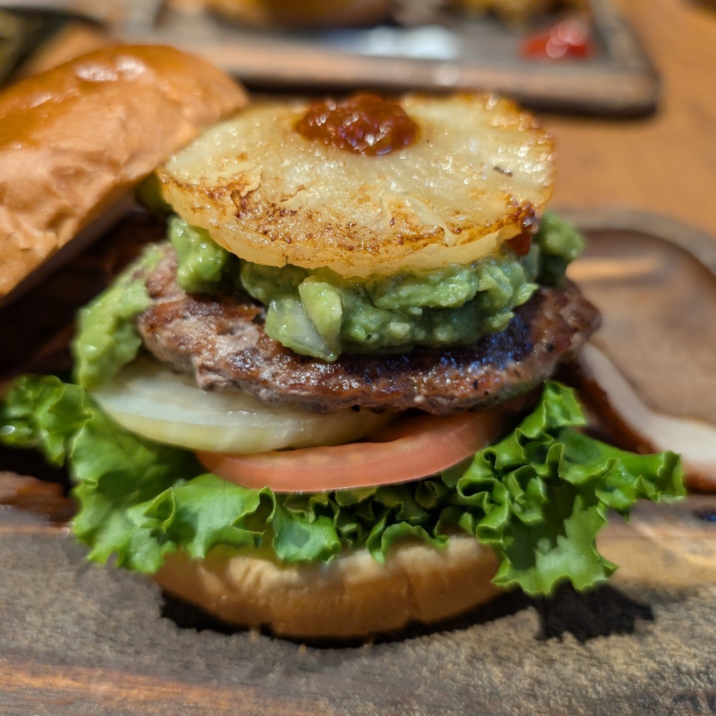 素材にこだわった絶品バーガーが食べられる店！