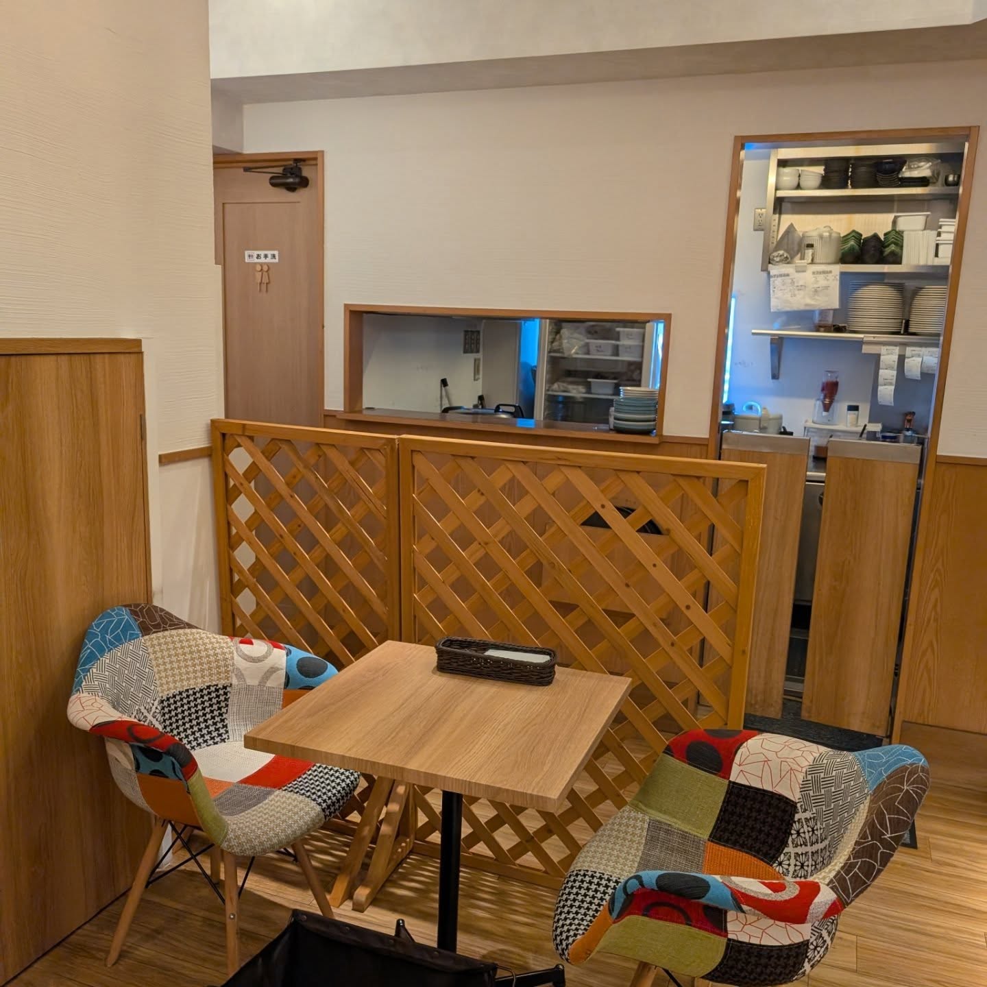 オムライスとパンケーキの専門店！