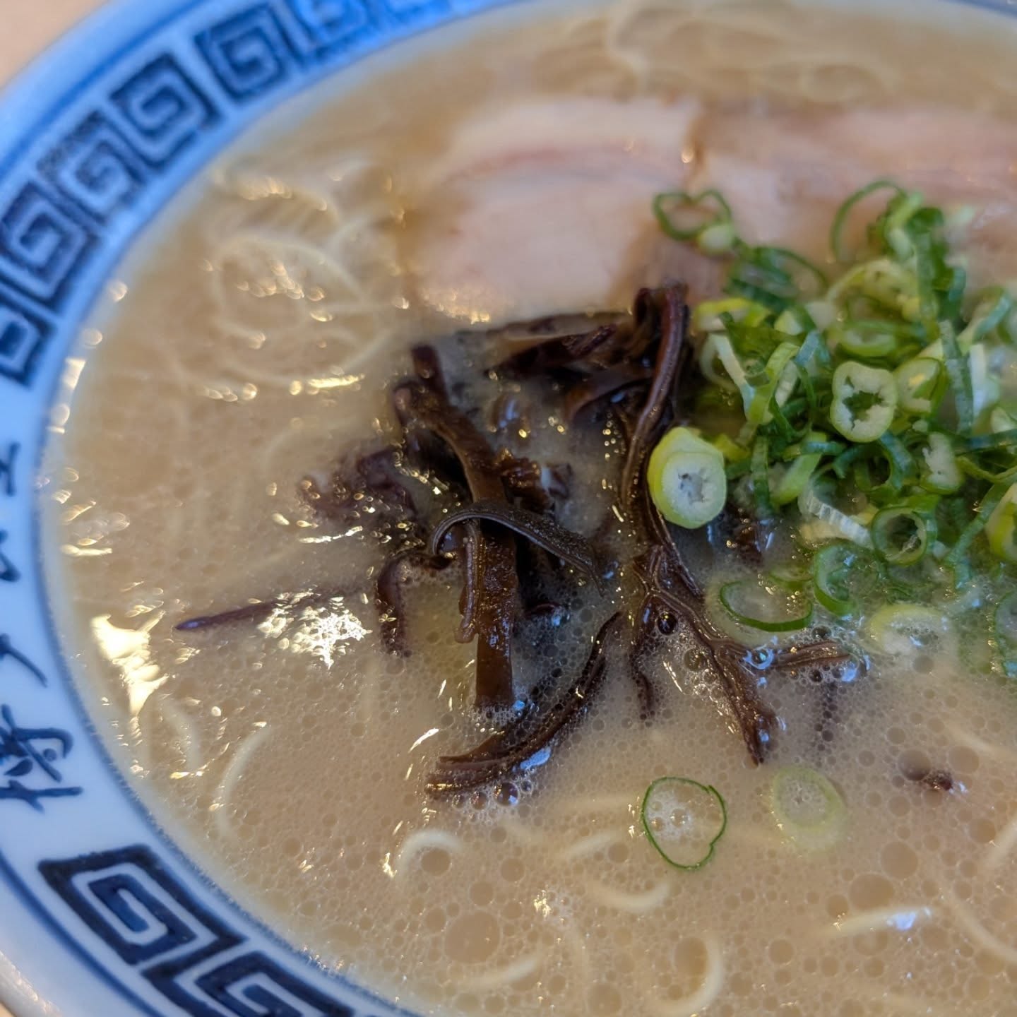 天然コラーゲン製法を使用した博多ラーメン店